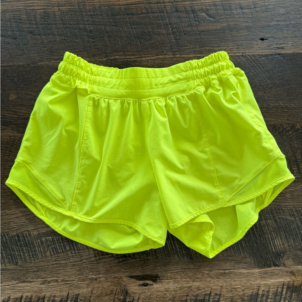 Lululemon Hotty Hot Short